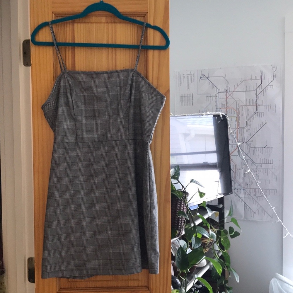 spaghetti strap dress gingam